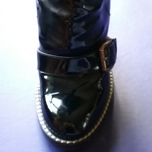 DOLCE & GABBANA Patent Leather Boots - Picture 7 of 13